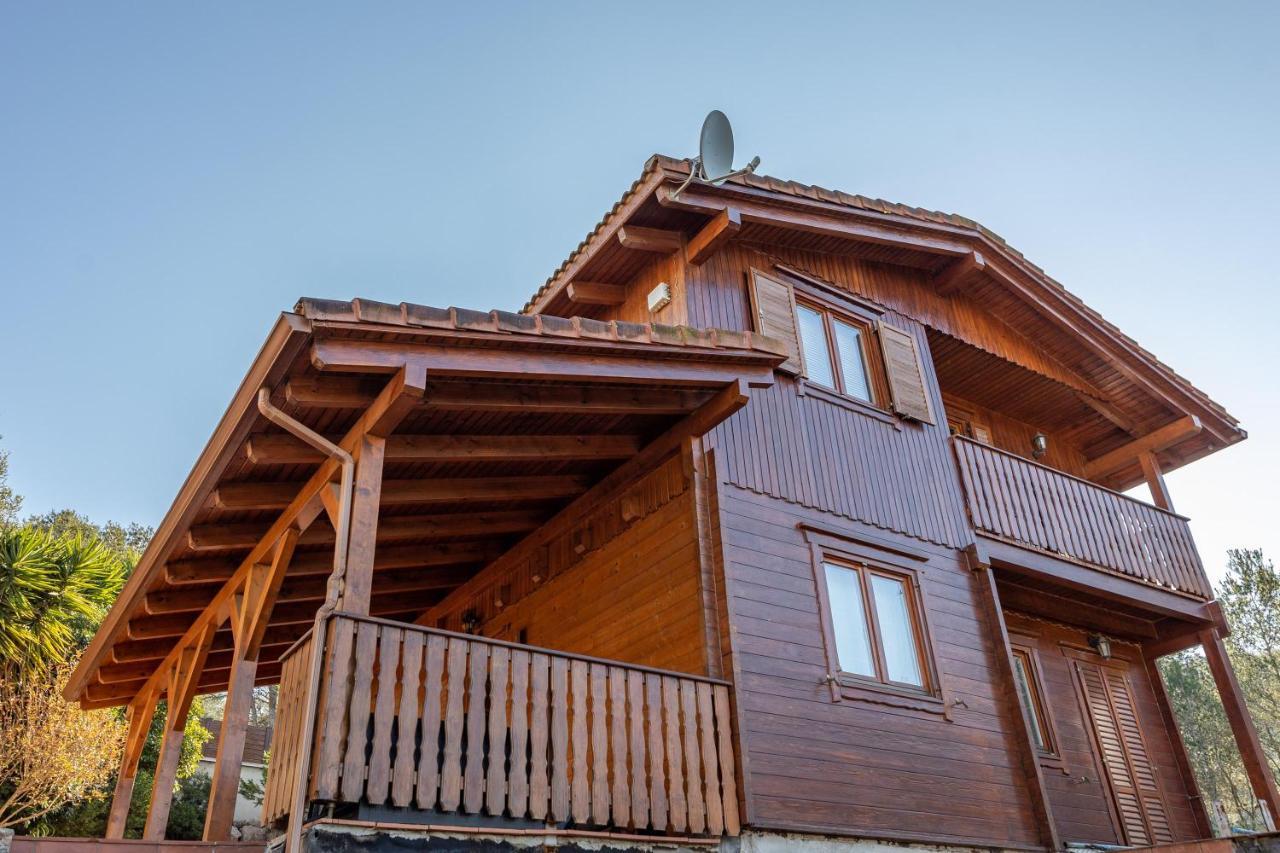 Casa De Madera En Calafell Exterior foto