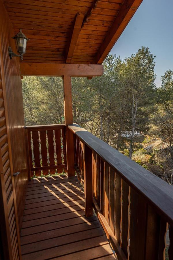 Casa De Madera En Calafell Exterior foto